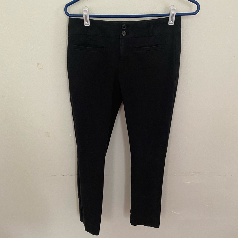 Anthropologie Essential Slim. 2